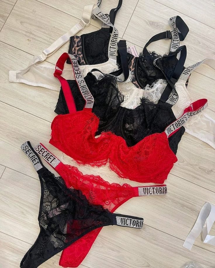 Lingerie set victoria secret