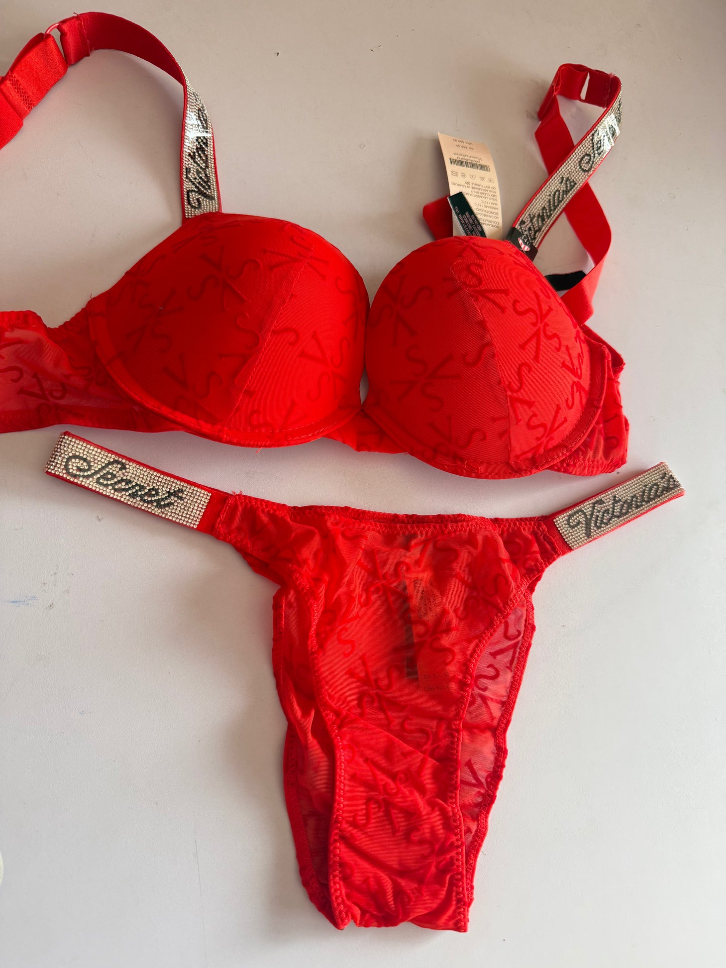 Victoria secret printed v.s puch up Red set