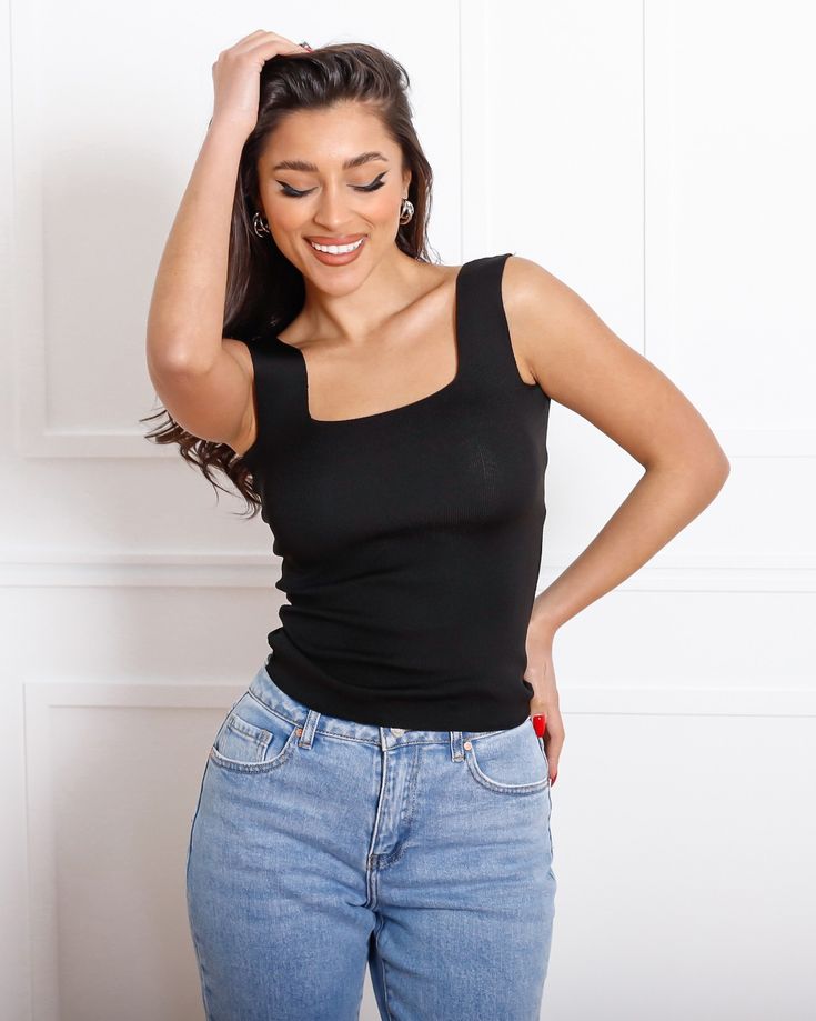 Square neck tank top✨️