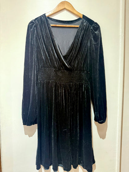 SHEIN Black Velvet Dress