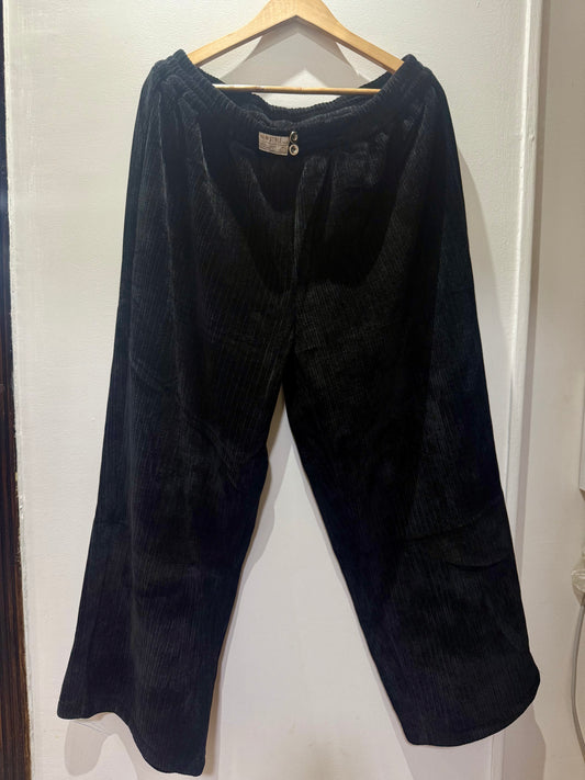 Big size Black Ribbed velvet pants