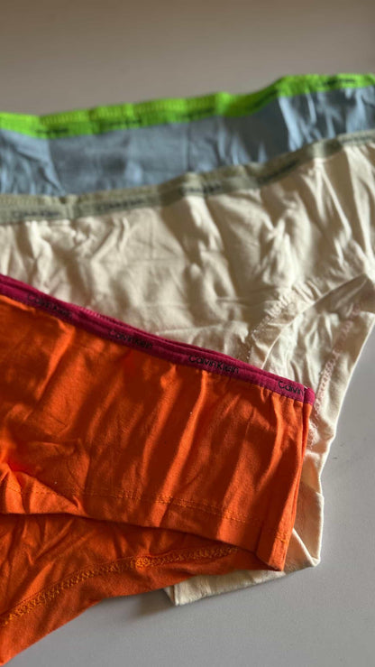 Random patterns  ck panties 5 pieces