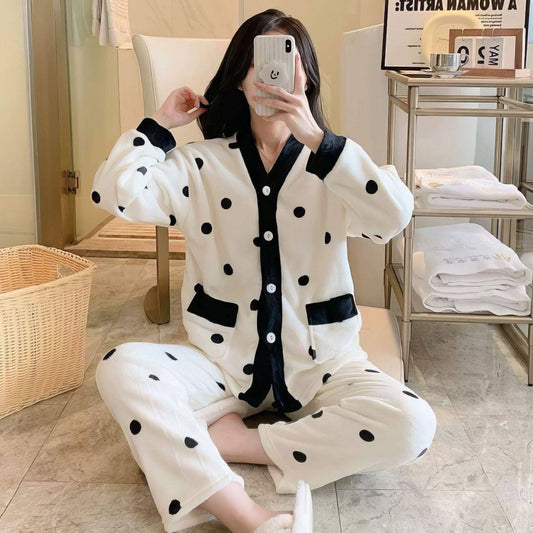 Balck / white pajama