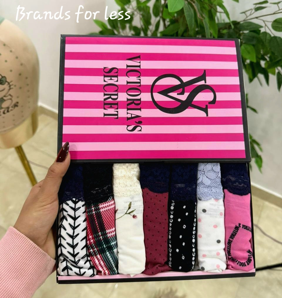 Victoria secret  panties random patterns  💫 ( 7 pieces)