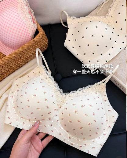 Seamless Victorian Soft Bra