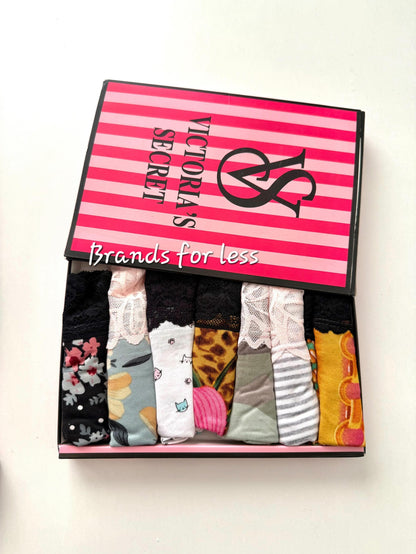 Victoria secret  panties random patterns  💫 ( 7 pieces)
